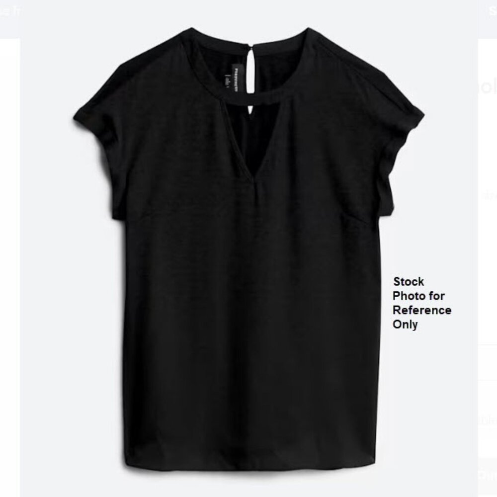 FORTUNE + IVY Margaret Keyhole Detail Blouse
